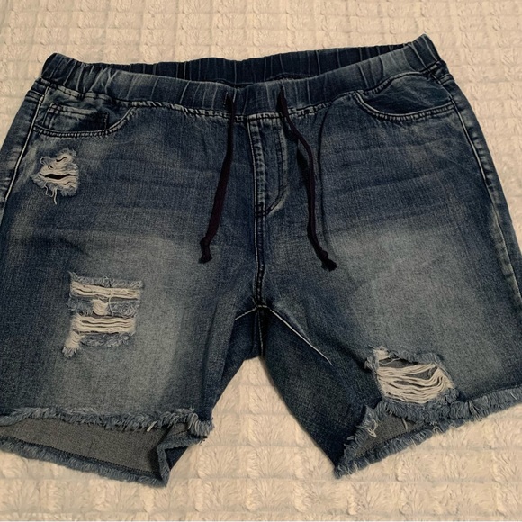 YMI brand distressed drawstring jean shorts - Picture 1 of 3